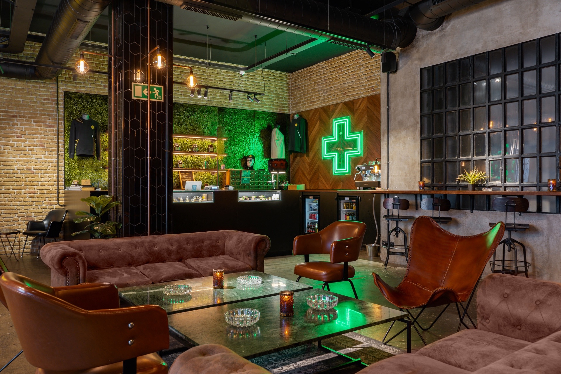 Dr Resin Social Club